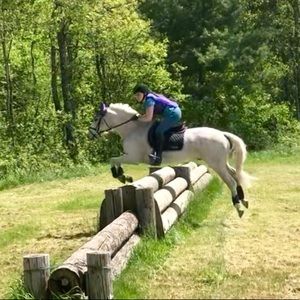 Meet your Posher, Alyssa